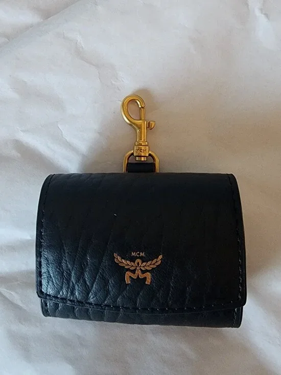 MCM Air Pod Case "NEW" - Picture 11 of 14
